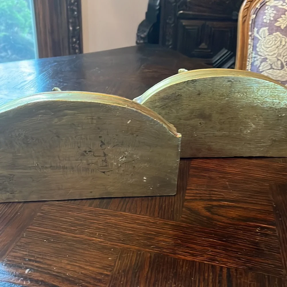 TWO 🍃 LEAF & 🍇 GRAPES DESIGN SCONCES SHELVES